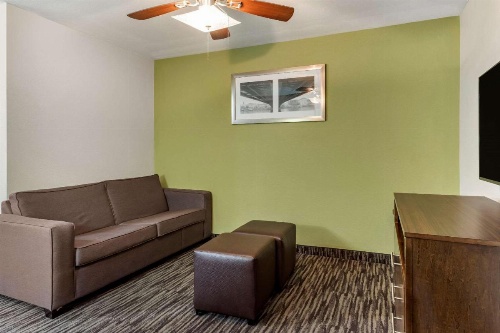 Comfort Inn & Suites North Little Rock JFK Blvd image 11