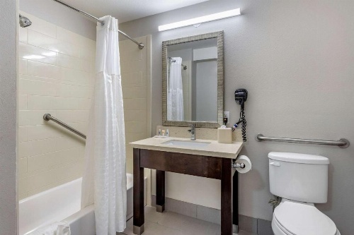Comfort Inn & Suites North Little Rock JFK Blvd image 15