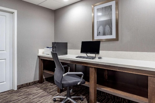 Comfort Inn & Suites North Little Rock JFK Blvd image 6