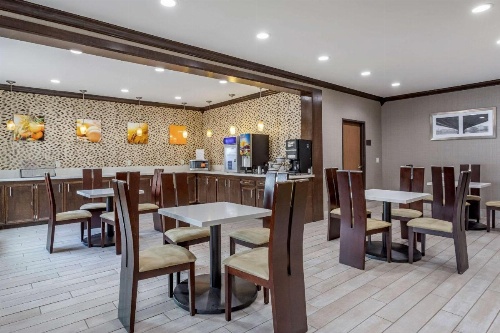 Comfort Inn & Suites North Little Rock JFK Blvd image 7